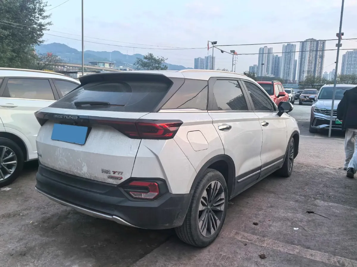 2021 Bestune T77 1.5T 169HP L4 7DCT,autocango,china used car exporter,china ev exporter,chinese used car exporter,chinese used ev exporter