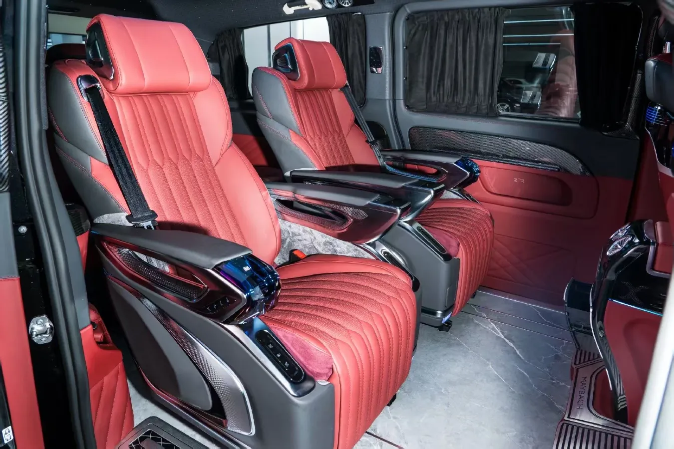 2023 Mercedes-Benz Vito 2.0T 211HP L4 9AT,autocango,china used car exporter,china ev exporter,chinese used car exporter,chinese used ev exporter