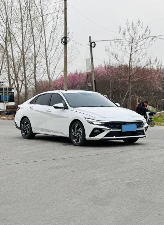 2023 Hyundai Elantra 1.5L 115HP L4 CVT,autocango,china used car exporter,china ev exporter,chinese used car exporter,chinese used ev exporter