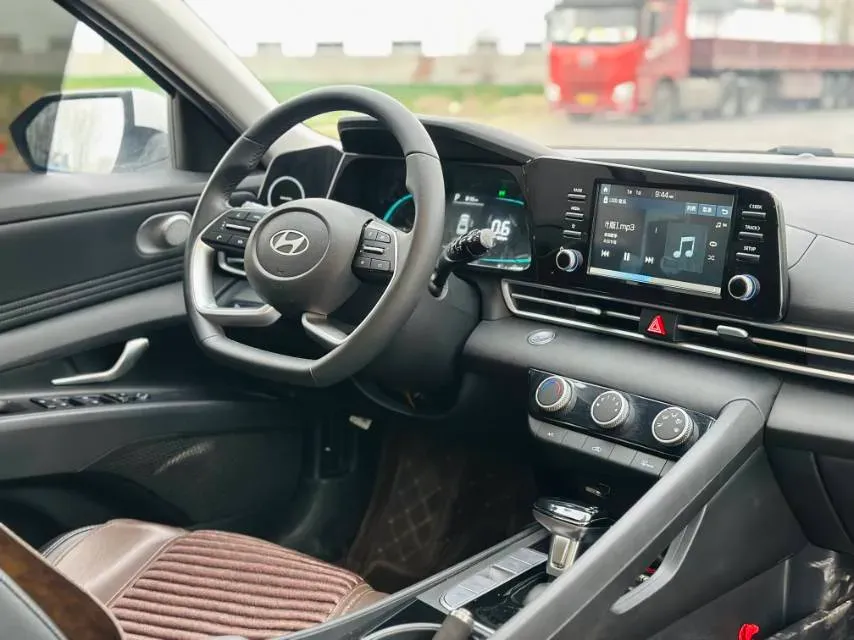 2023 Hyundai Elantra 1.5L 115HP L4 CVT,autocango,china used car exporter,china ev exporter,chinese used car exporter,chinese used ev exporter