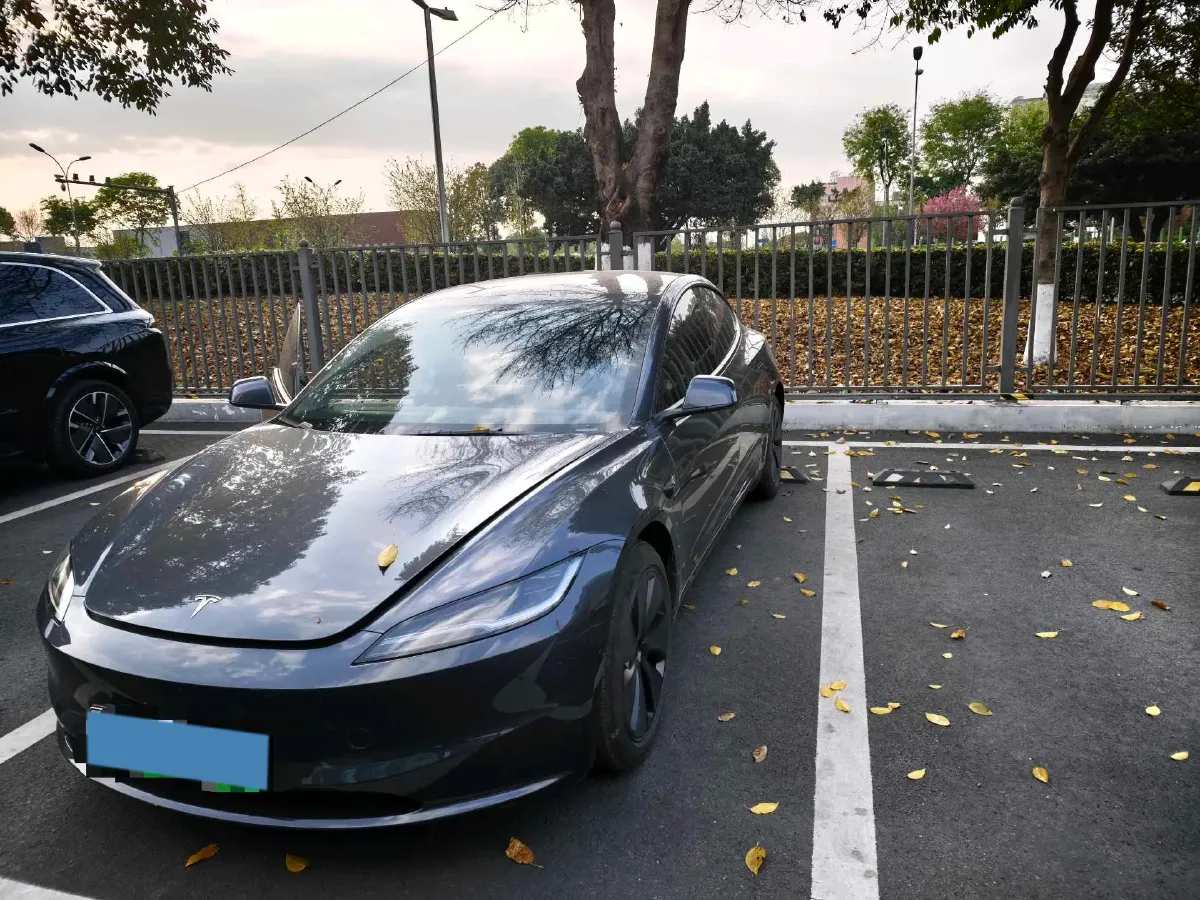 2025 Tesla Model 3 BEV 62.5KWH,autocango,china used car exporter,china ev exporter,chinese used car exporter,chinese used ev exporter