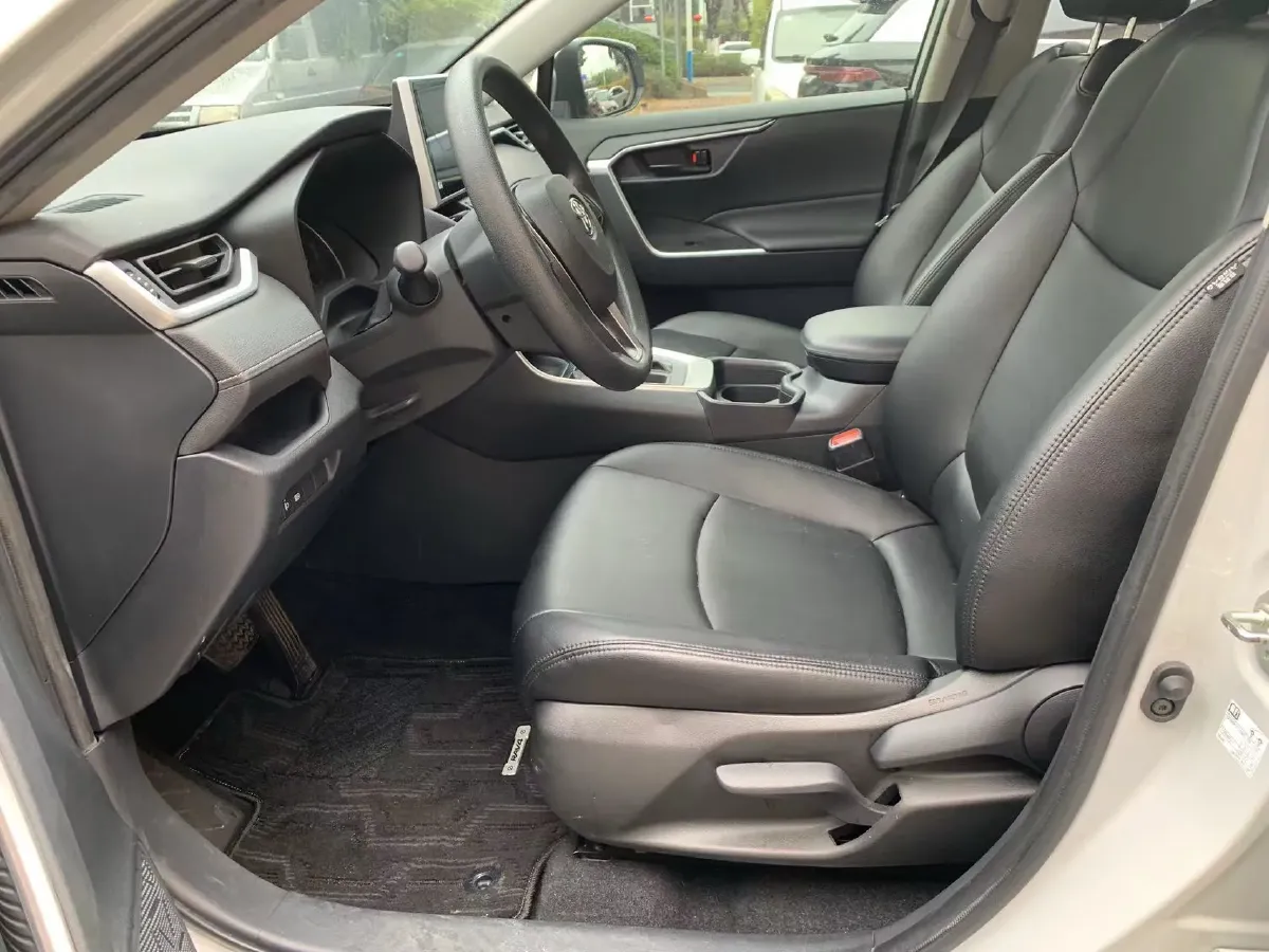 2020 Toyota RAV4 2.0L 171HP L4 CVT,autocango,china used car exporter,china ev exporter,chinese used car exporter,chinese used ev exporter