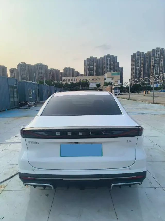 2024 Geely Galaxy L6 1.5T 163HP L4 3DHT PHEV,autocango,china used car exporter,china ev exporter,chinese used car exporter,chinese used ev exporter