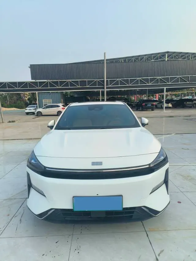 2024 Geely Galaxy L6 1.5T 163HP L4 3DHT PHEV,autocango,china used car exporter,china ev exporter,chinese used car exporter,chinese used ev exporter