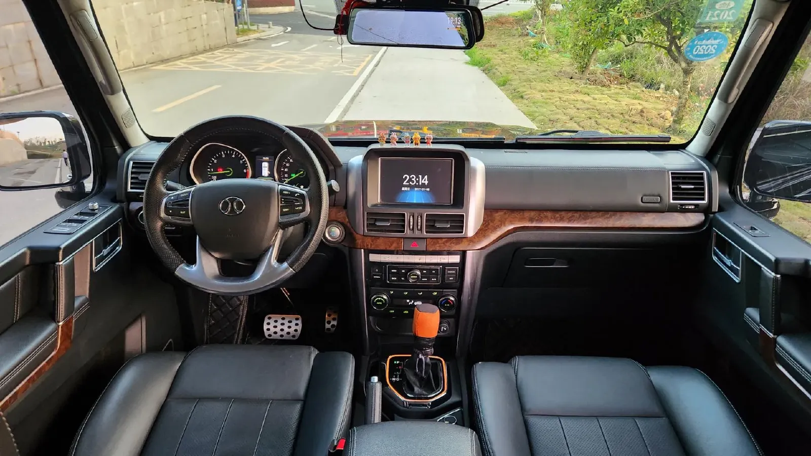 2018 Beijing BJ80 2.3T 250HP L4 6AT,autocango,china used car exporter,china ev exporter,chinese used car exporter,chinese used ev exporter