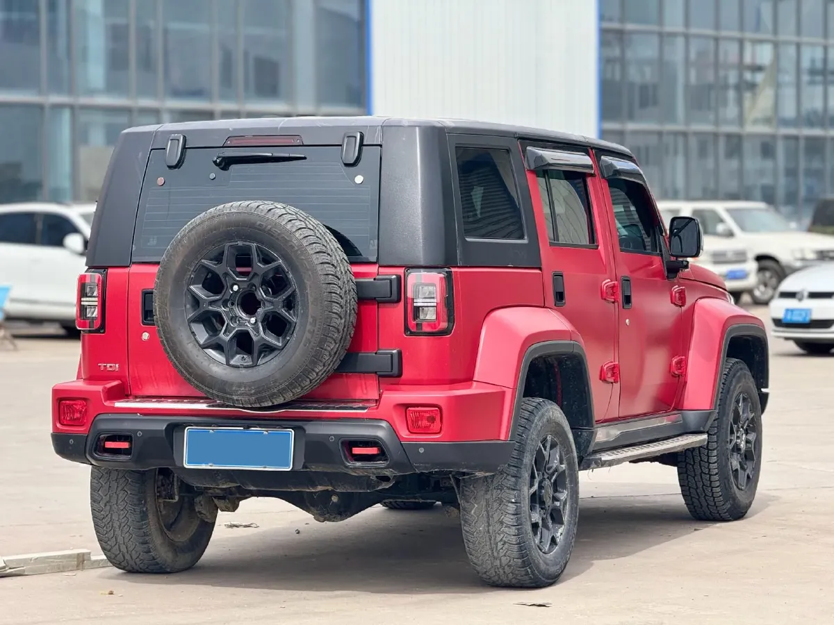 2021 Beijing BJ40 2.0T 163HP L4 8AT,autocango,china used car exporter,china ev exporter,chinese used car exporter,chinese used ev exporter