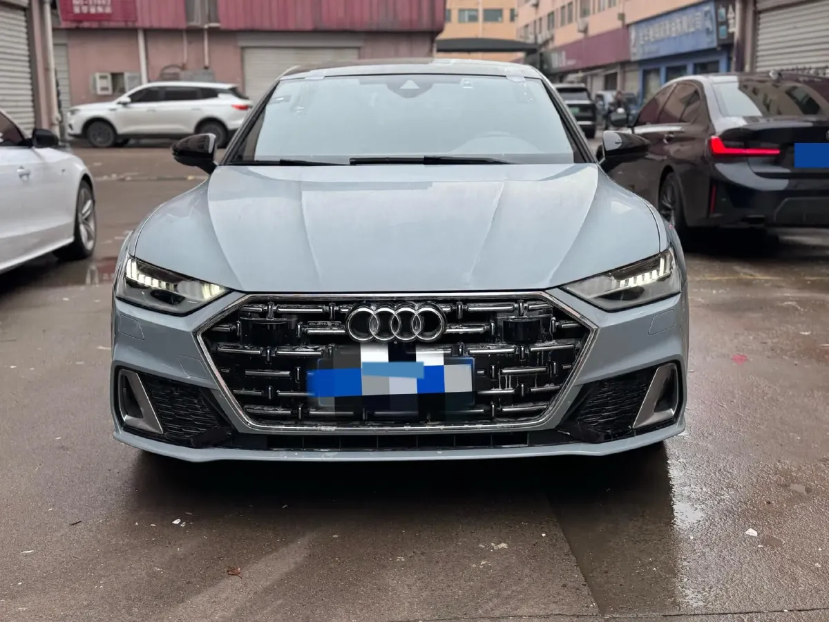 2024 Audi A7L 2.0T 245HP L4 7DCT,autocango,china used car exporter,china ev exporter,chinese used car exporter,chinese used ev exporter