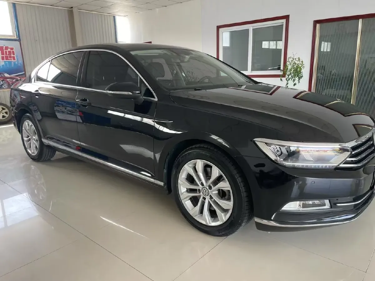 2018 Volkswagen Magotan 1.8T 180HP L4 7DCT,autocango,china used car exporter,china ev exporter,chinese used car exporter,chinese used ev exporter