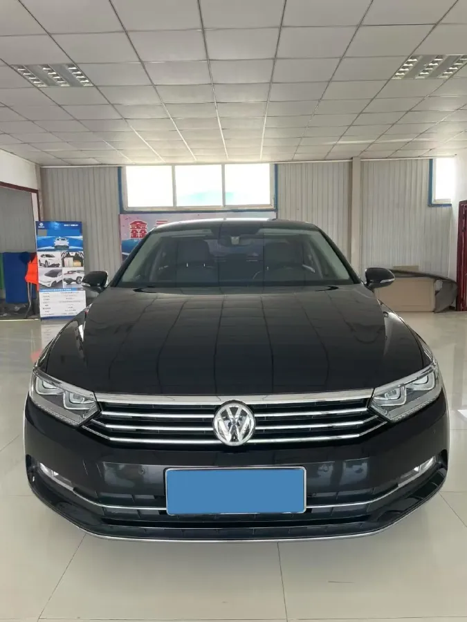 2018 Volkswagen Magotan 1.8T 180HP L4 7DCT,autocango,china used car exporter,china ev exporter,chinese used car exporter,chinese used ev exporter