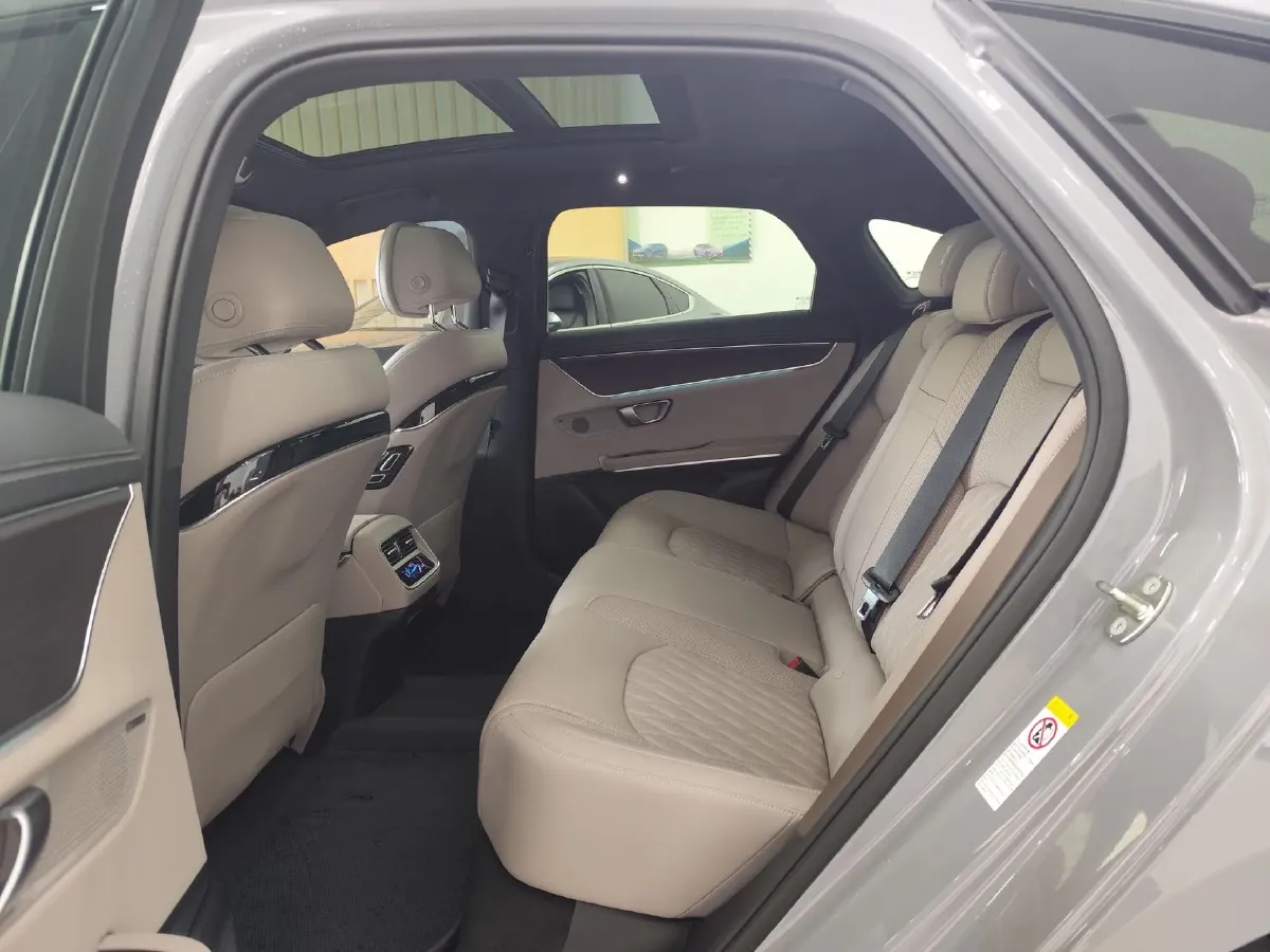 2025 BYD Han 1.5T 156HP L4 E-CVT PHEV,autocango,china used car exporter,china ev exporter,chinese used car exporter,chinese used ev exporter