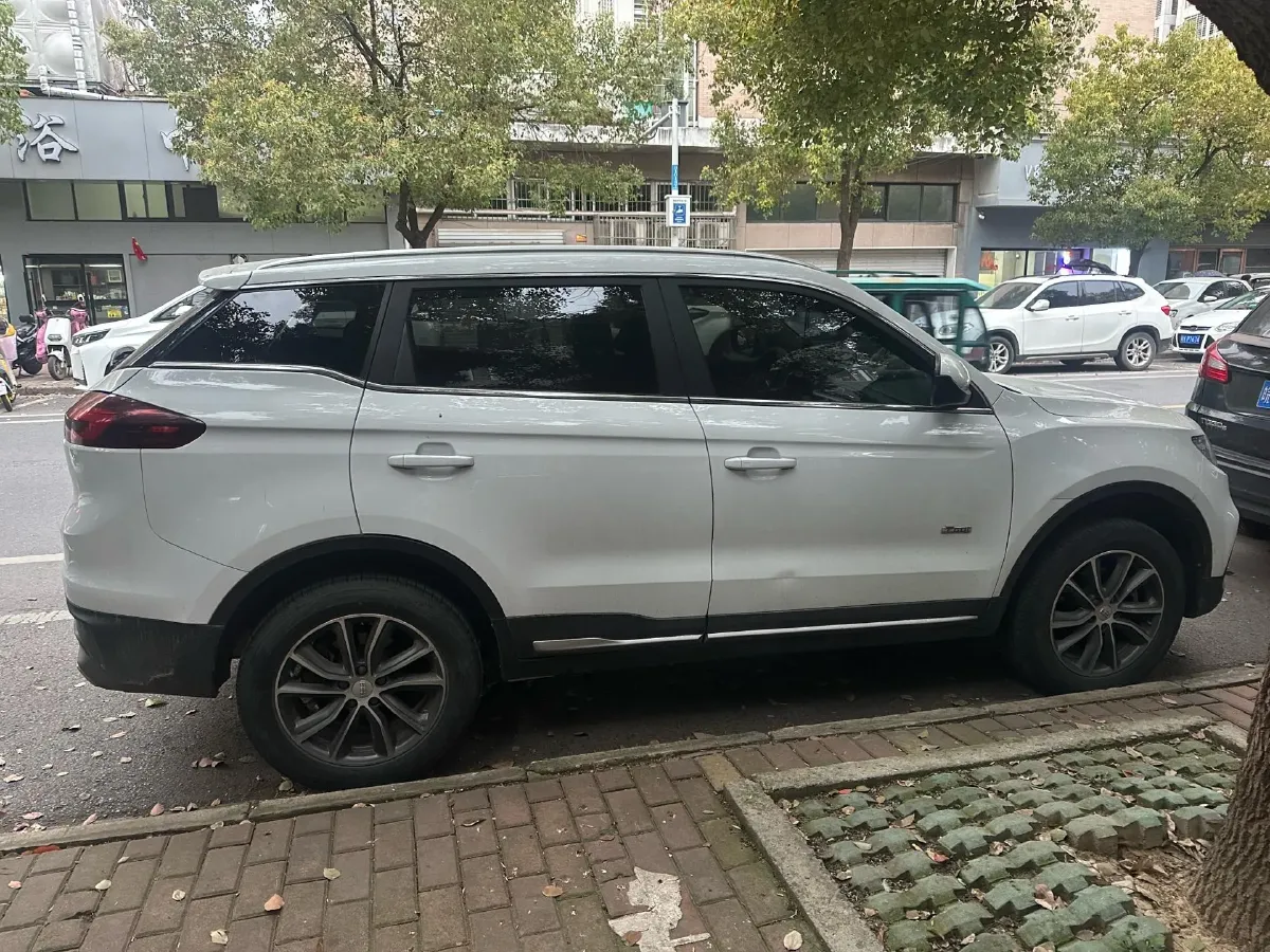 2020 Roewe i6 1.5T 169HP L4 7DCT,autocango,china used car exporter,china ev exporter,chinese used car exporter,chinese used ev exporter