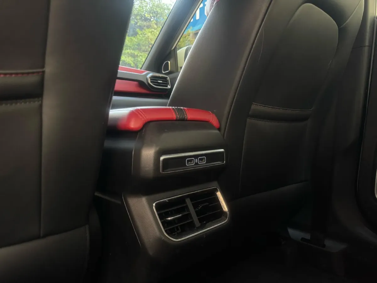 2020 Geely ICON 1.5T 177HP L3 7DCT,autocango,china used car exporter,china ev exporter,chinese used car exporter,chinese used ev exporter