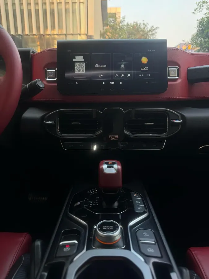 2020 Geely ICON 1.5T 177HP L3 7DCT,autocango,china used car exporter,china ev exporter,chinese used car exporter,chinese used ev exporter