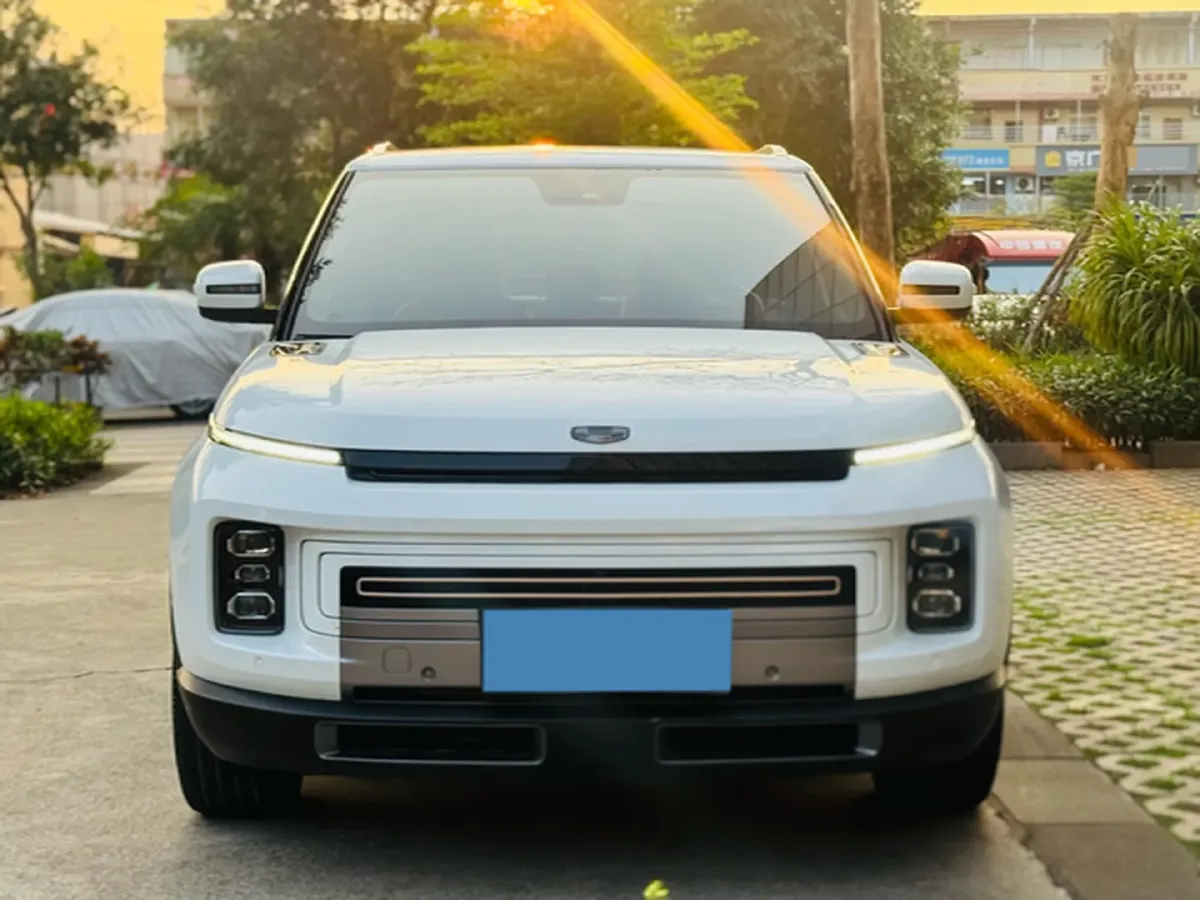 2020 Geely ICON 1.5T 177HP L3 7DCT,autocango,china used car exporter,china ev exporter,chinese used car exporter,chinese used ev exporter