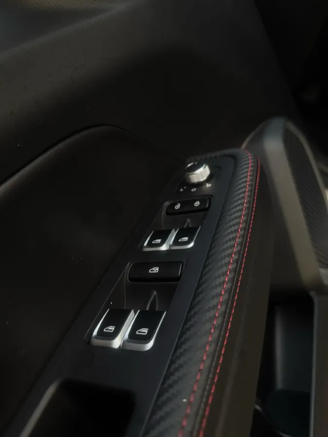 2020 Geely ICON 1.5T 177HP L3 7DCT,autocango,china used car exporter,china ev exporter,chinese used car exporter,chinese used ev exporter