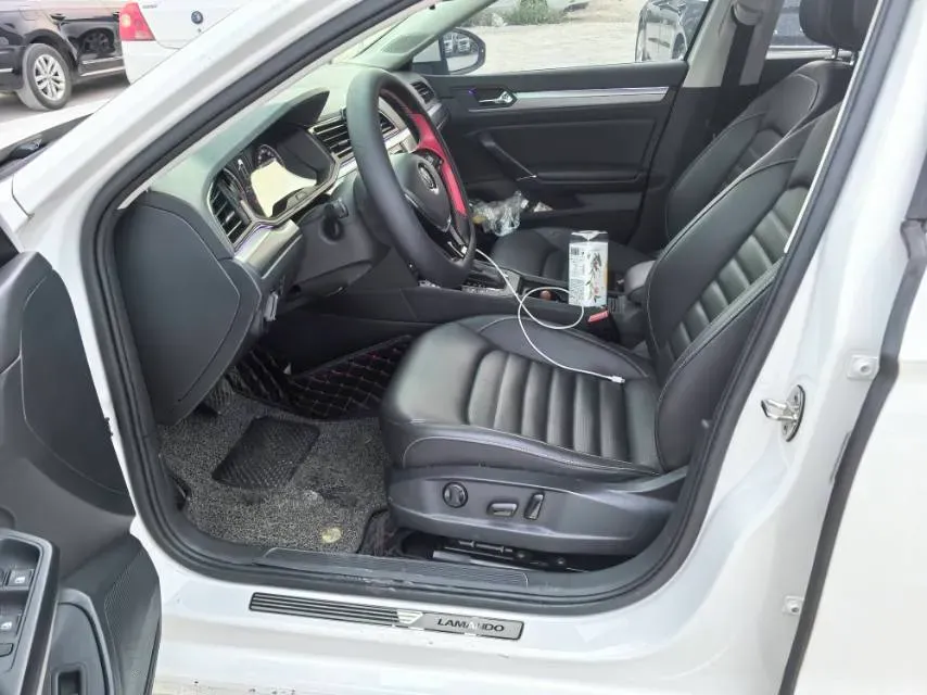 2019 Volkswagen Passat 1.4T 150HP L4 7DCT,autocango,china used car exporter,china ev exporter,chinese used car exporter,chinese used ev exporter