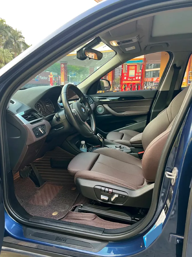 2021 BMW X1 2.0T 192HP L4 7DCT,autocango,china used car exporter,china ev exporter,chinese used car exporter,chinese used ev exporter