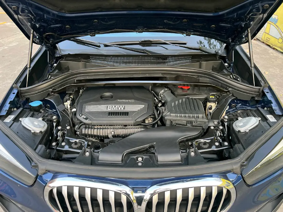 2021 BMW X1 2.0T 192HP L4 7DCT,autocango,china used car exporter,china ev exporter,chinese used car exporter,chinese used ev exporter