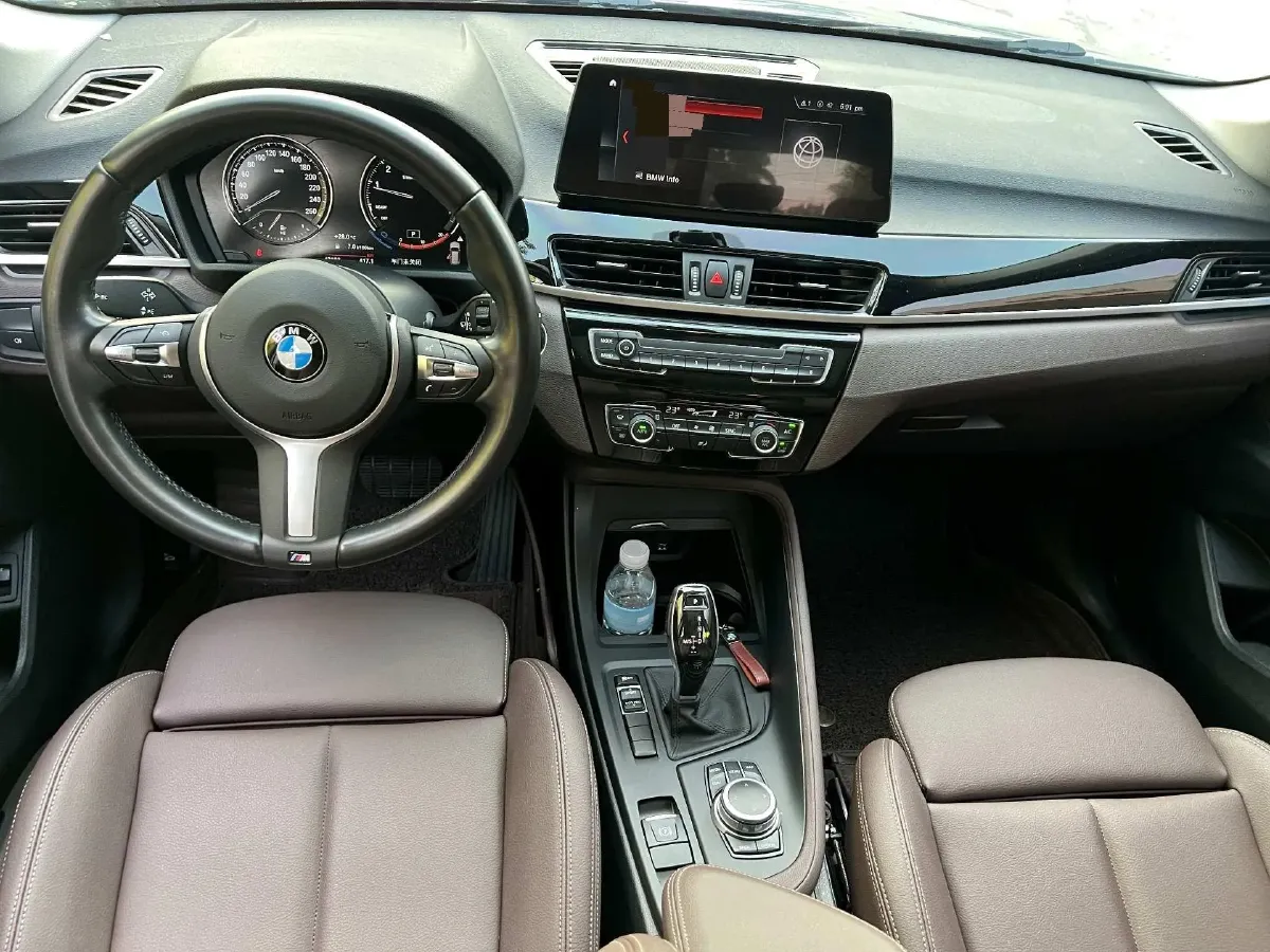 2021 BMW X1 2.0T 192HP L4 7DCT,autocango,china used car exporter,china ev exporter,chinese used car exporter,chinese used ev exporter