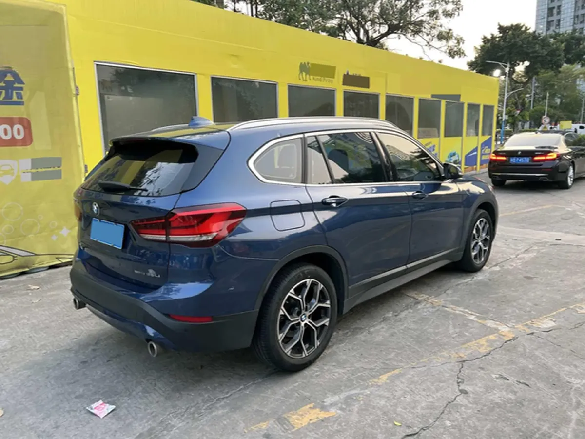 2021 BMW X1 2.0T 192HP L4 7DCT,autocango,china used car exporter,china ev exporter,chinese used car exporter,chinese used ev exporter