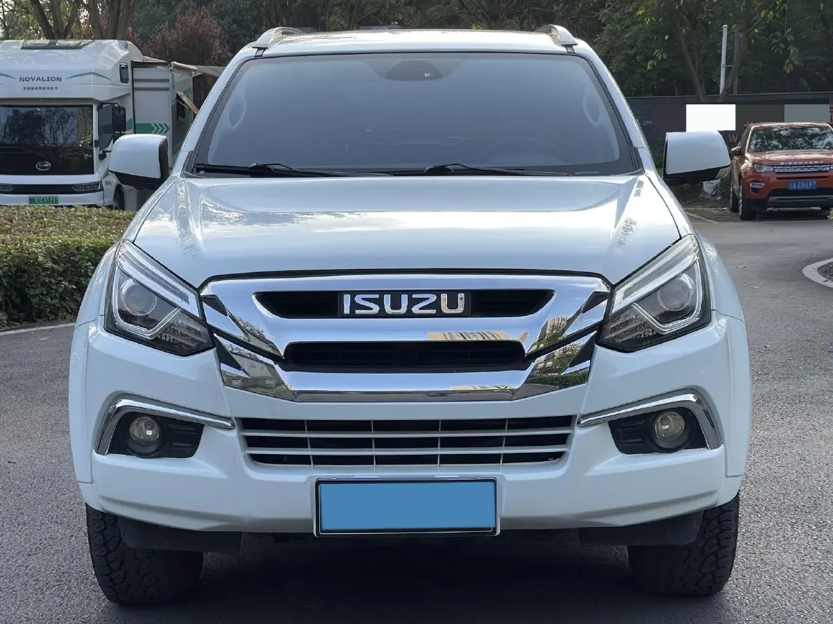 2018 Isuzu Mu-X 3.0T 177HP L4 6AT,autocango,china used car exporter,china ev exporter,chinese used car exporter,chinese used ev exporter