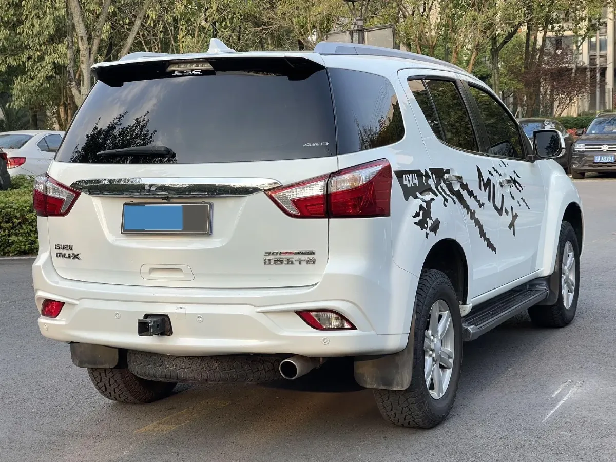 2018 Isuzu Mu-X 3.0T 177HP L4 6AT,autocango,china used car exporter,china ev exporter,chinese used car exporter,chinese used ev exporter