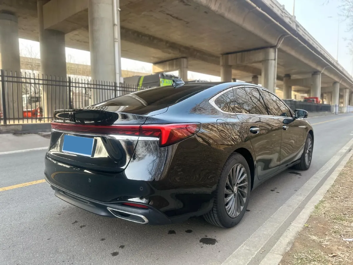 2025 Buick Larcosse 2.0T 237HP L4 9AT,autocango,china used car exporter,china ev exporter,chinese used car exporter,chinese used ev exporter