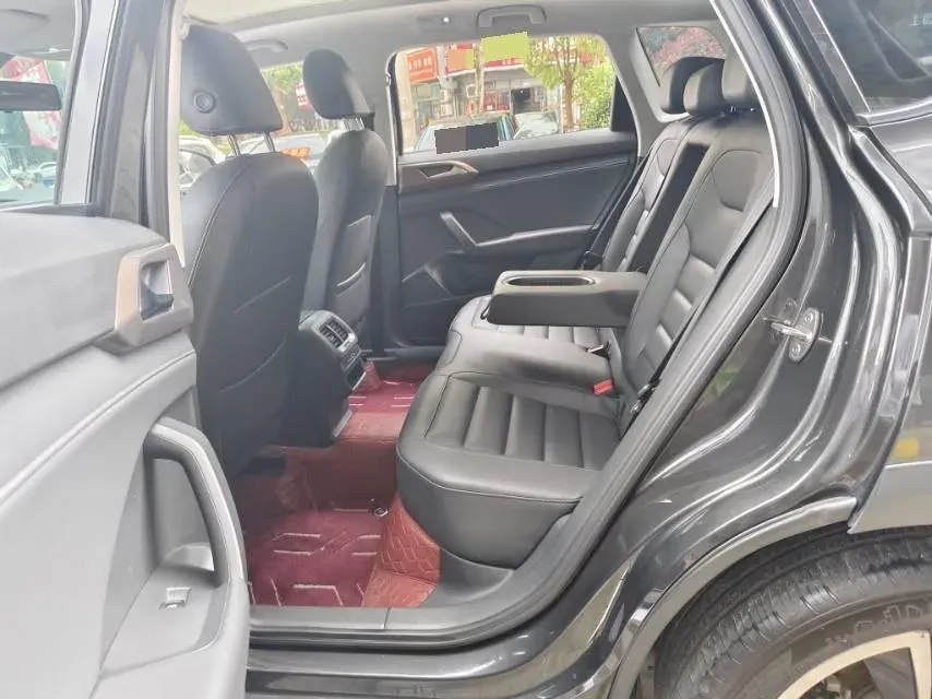 2020 Volkswagen Passat 2.0T 186HP L4 7DCT,autocango,china used car exporter,china ev exporter,chinese used car exporter,chinese used ev exporter