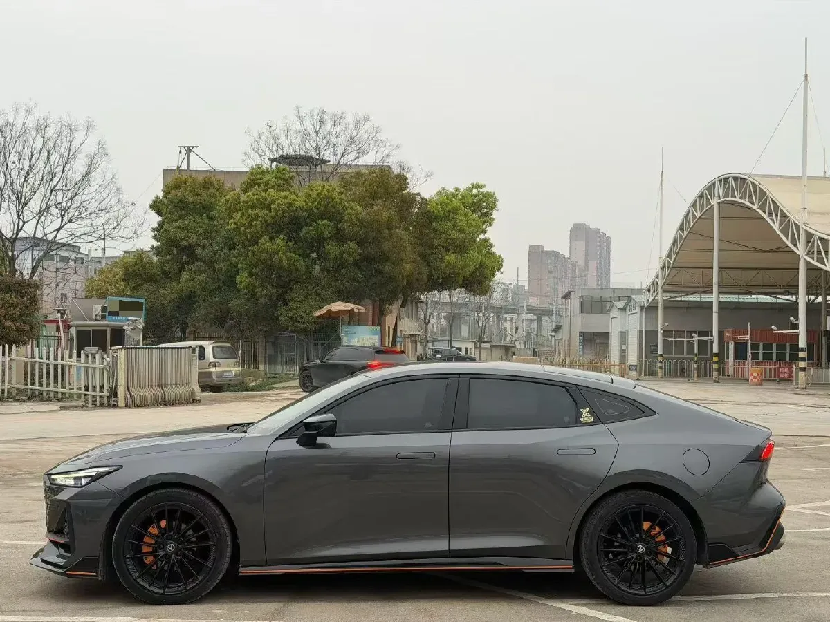 2022 ChangAn UNI-V 1.5T 188HP L4 7DCT,autocango,china used car exporter,china ev exporter,chinese used car exporter,chinese used ev exporter