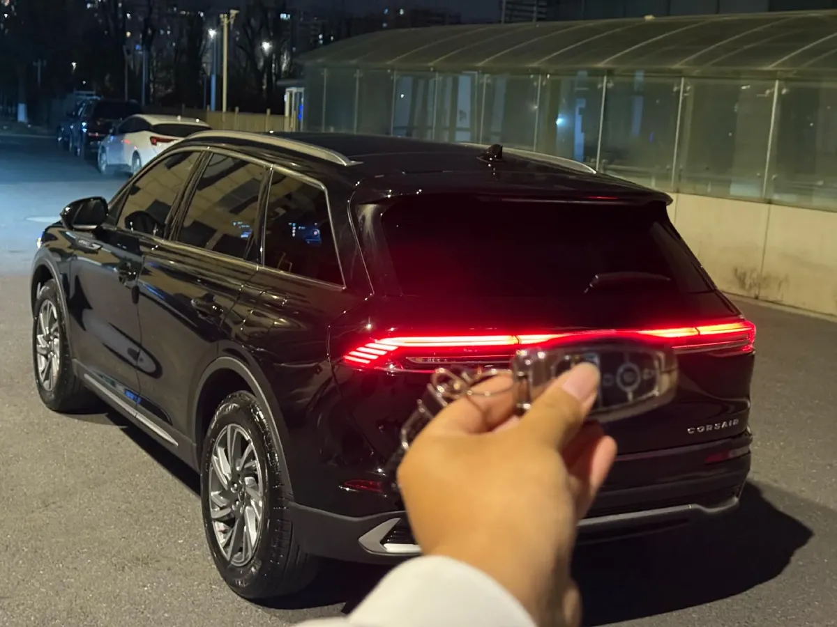 2023 Lincoln Corsair 2.0T 261HP L4 8AT,autocango,china used car exporter,china ev exporter,chinese used car exporter,chinese used ev exporter