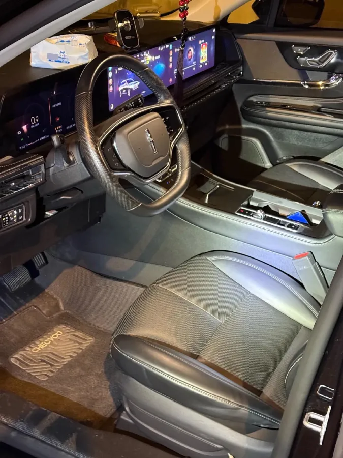 2023 Lincoln Corsair 2.0T 261HP L4 8AT,autocango,china used car exporter,china ev exporter,chinese used car exporter,chinese used ev exporter