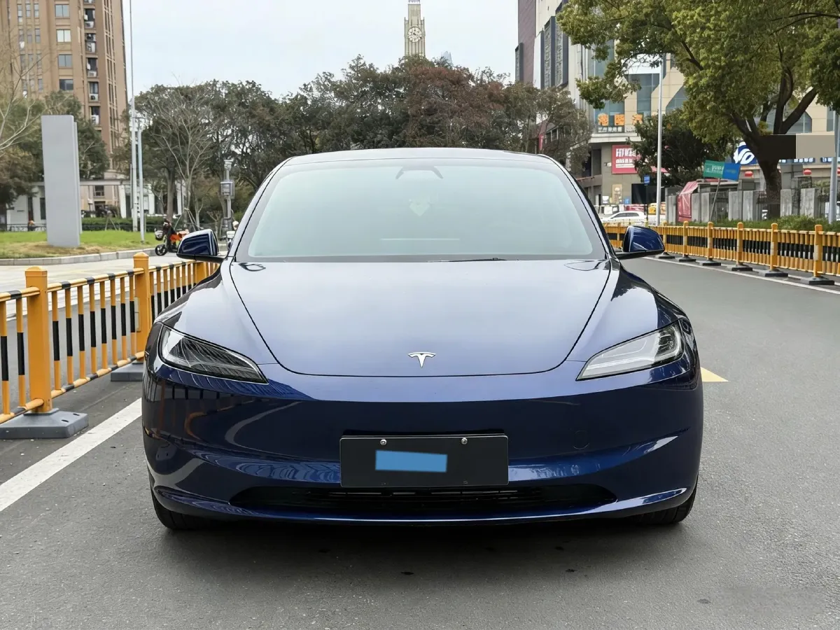 2025 Tesla Model 3 BEV 62.5KWH,autocango,china used car exporter,china ev exporter,chinese used car exporter,chinese used ev exporter