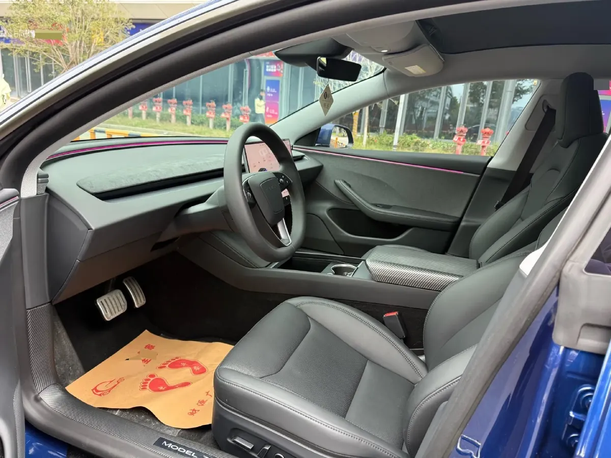 2025 Tesla Model 3 BEV 62.5KWH,autocango,china used car exporter,china ev exporter,chinese used car exporter,chinese used ev exporter