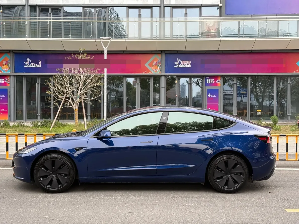 2025 Tesla Model 3 BEV 62.5KWH,autocango,china used car exporter,china ev exporter,chinese used car exporter,chinese used ev exporter