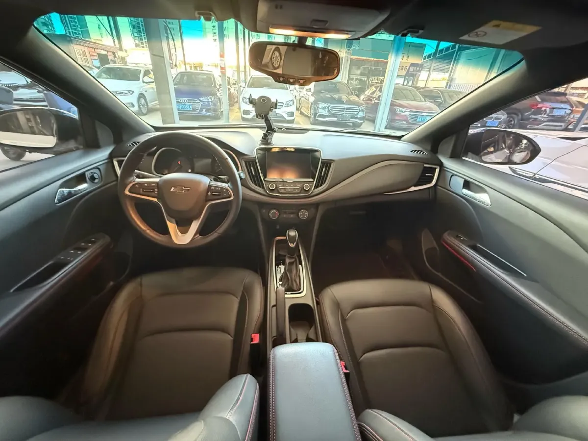 2019 Chevrolet Monza 1.3T 163HP L3 6AT,autocango,china used car exporter,china ev exporter,chinese used car exporter,chinese used ev exporter