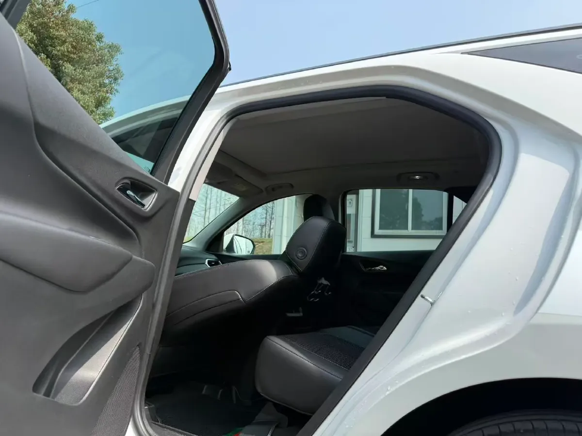 2018 Chevrolet Equinox 1.5T 180HP L4 6AT,autocango,china used car exporter,china ev exporter,chinese used car exporter,chinese used ev exporter