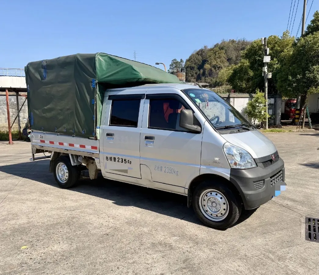 2018 WuLing RongGuang New Truck 1.5L 107HP L4 5MT,autocango,china used car exporter,china ev exporter,chinese used car exporter,chinese used ev exporter