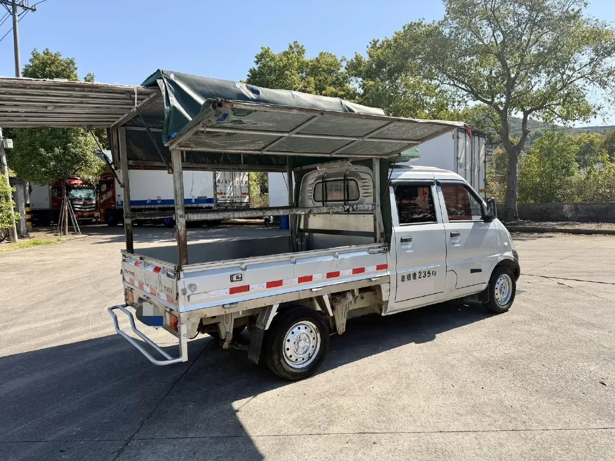 2018 WuLing RongGuang New Truck 1.5L 107HP L4 5MT,autocango,china used car exporter,china ev exporter,chinese used car exporter,chinese used ev exporter