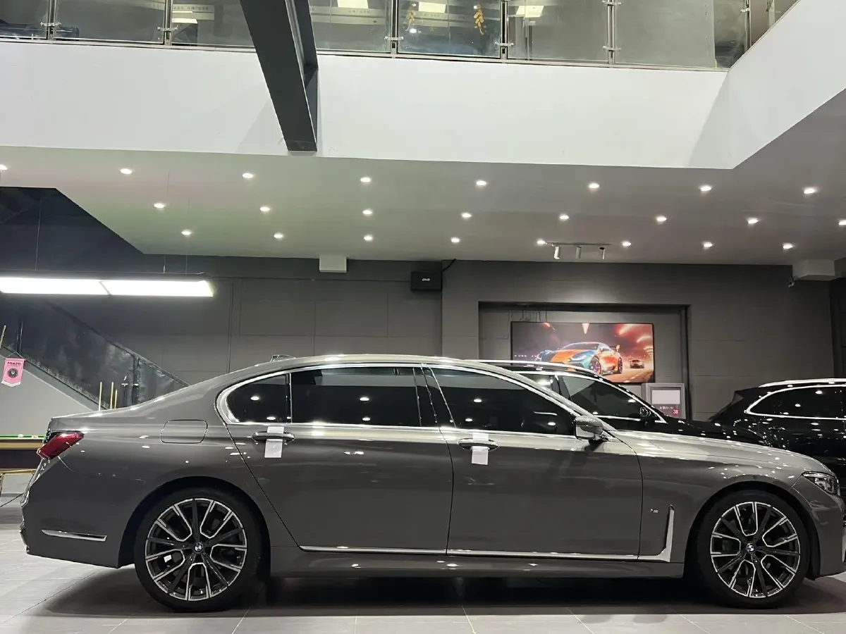 2019 BMW 7 Series 2.0T 265HP L4 8AT,autocango,china used car exporter,china ev exporter,chinese used car exporter,chinese used ev exporter