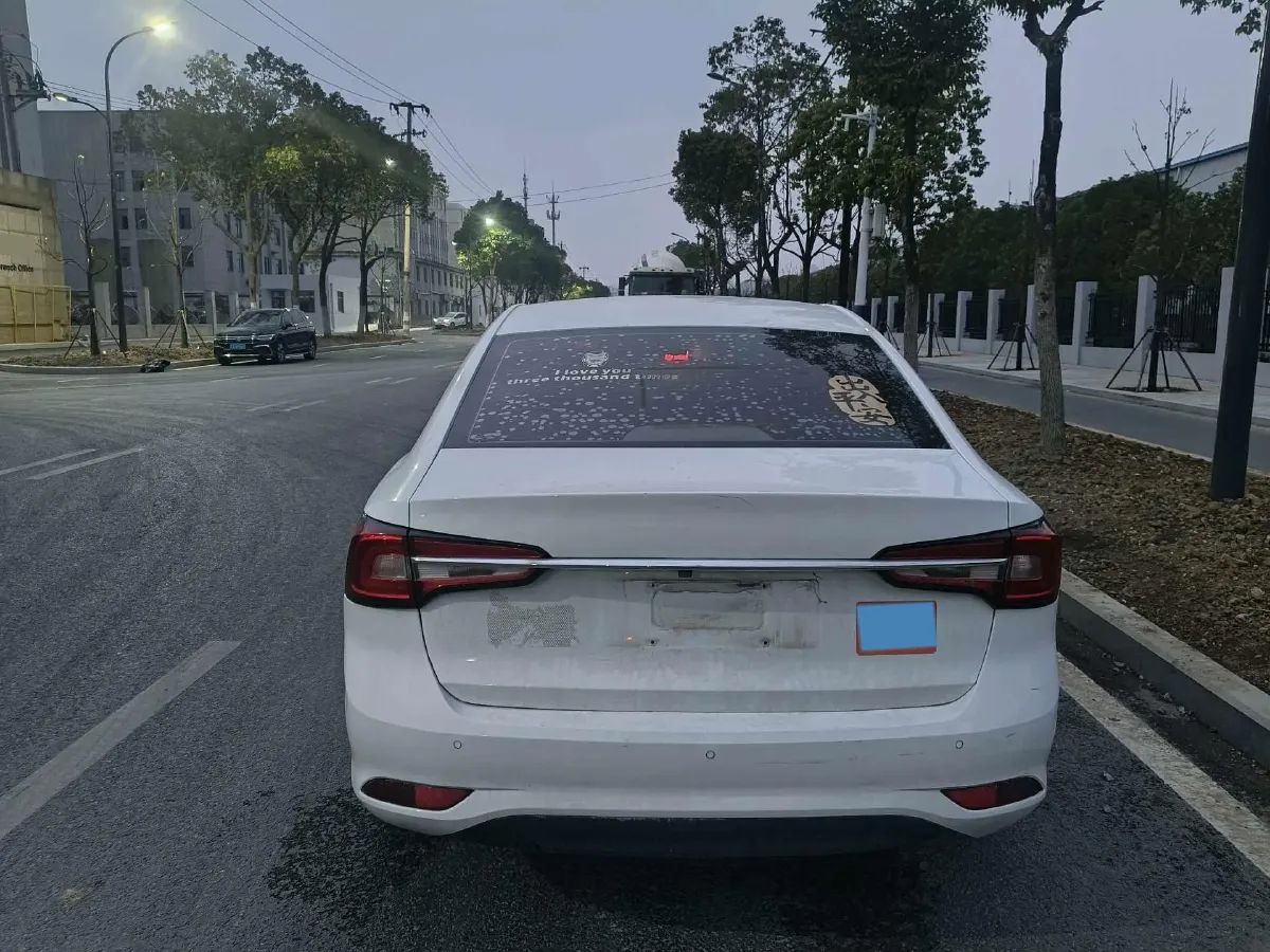2019 Roewe i5 1.5L 120HP L4 CVT,autocango,china used car exporter,china ev exporter,chinese used car exporter,chinese used ev exporter