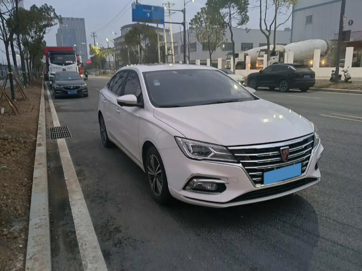 2019 Roewe i5 1.5L 120HP L4 CVT,autocango,china used car exporter,china ev exporter,chinese used car exporter,chinese used ev exporter