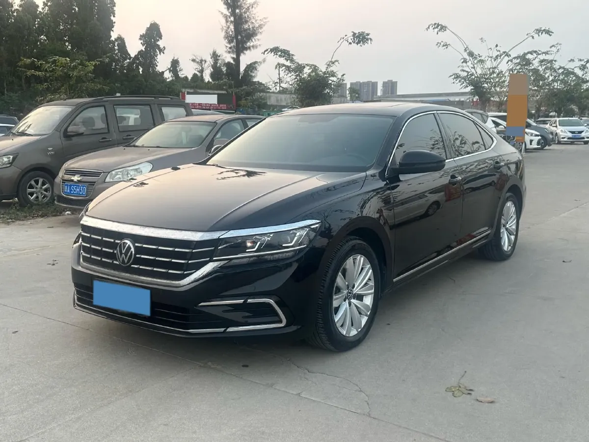 2021 Volkswagen Passat 2.0T 186HP L4 7DCT,autocango,china used car exporter,china ev exporter,chinese used car exporter,chinese used ev exporter