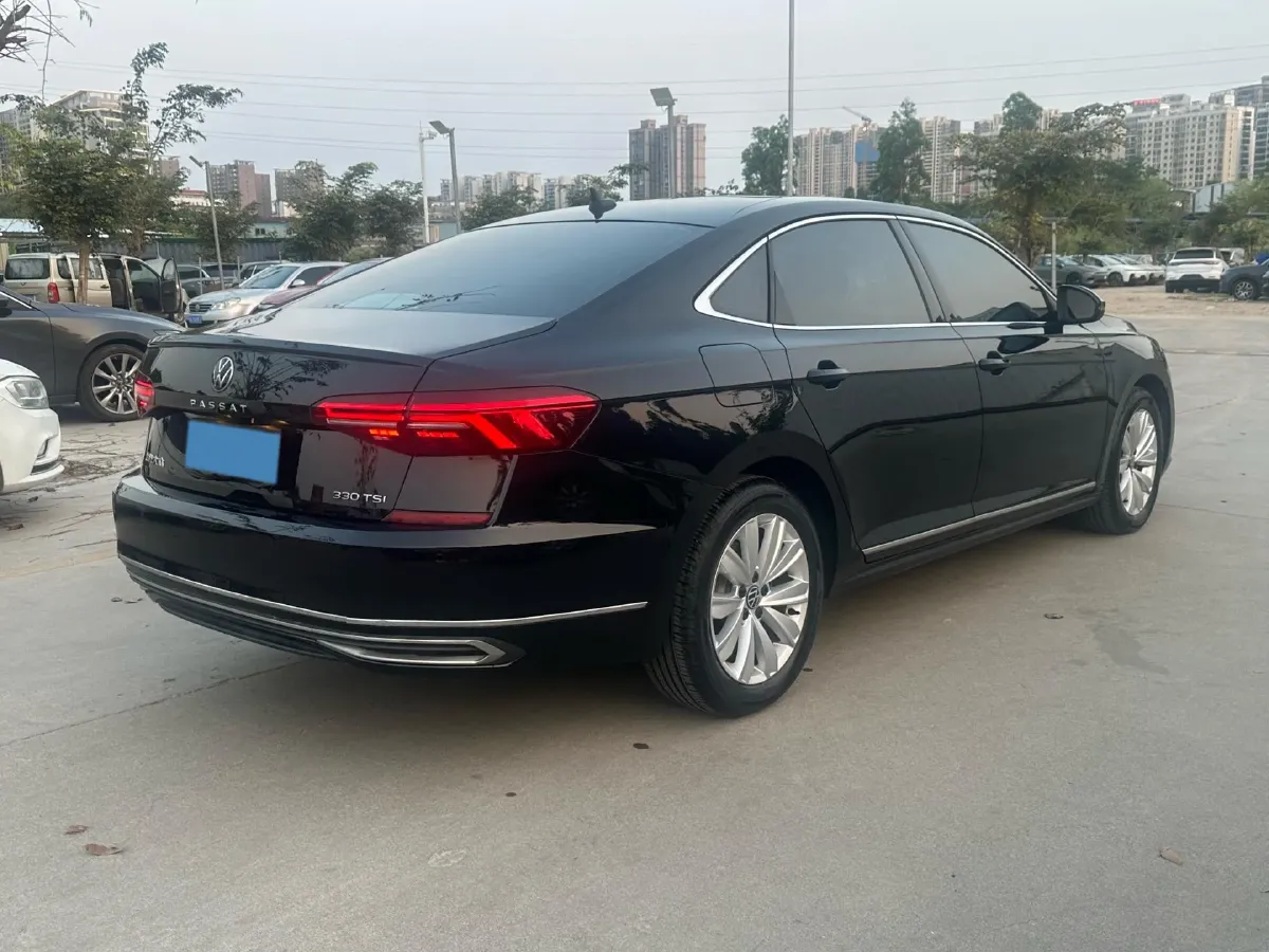 2021 Volkswagen Passat 2.0T 186HP L4 7DCT,autocango,china used car exporter,china ev exporter,chinese used car exporter,chinese used ev exporter