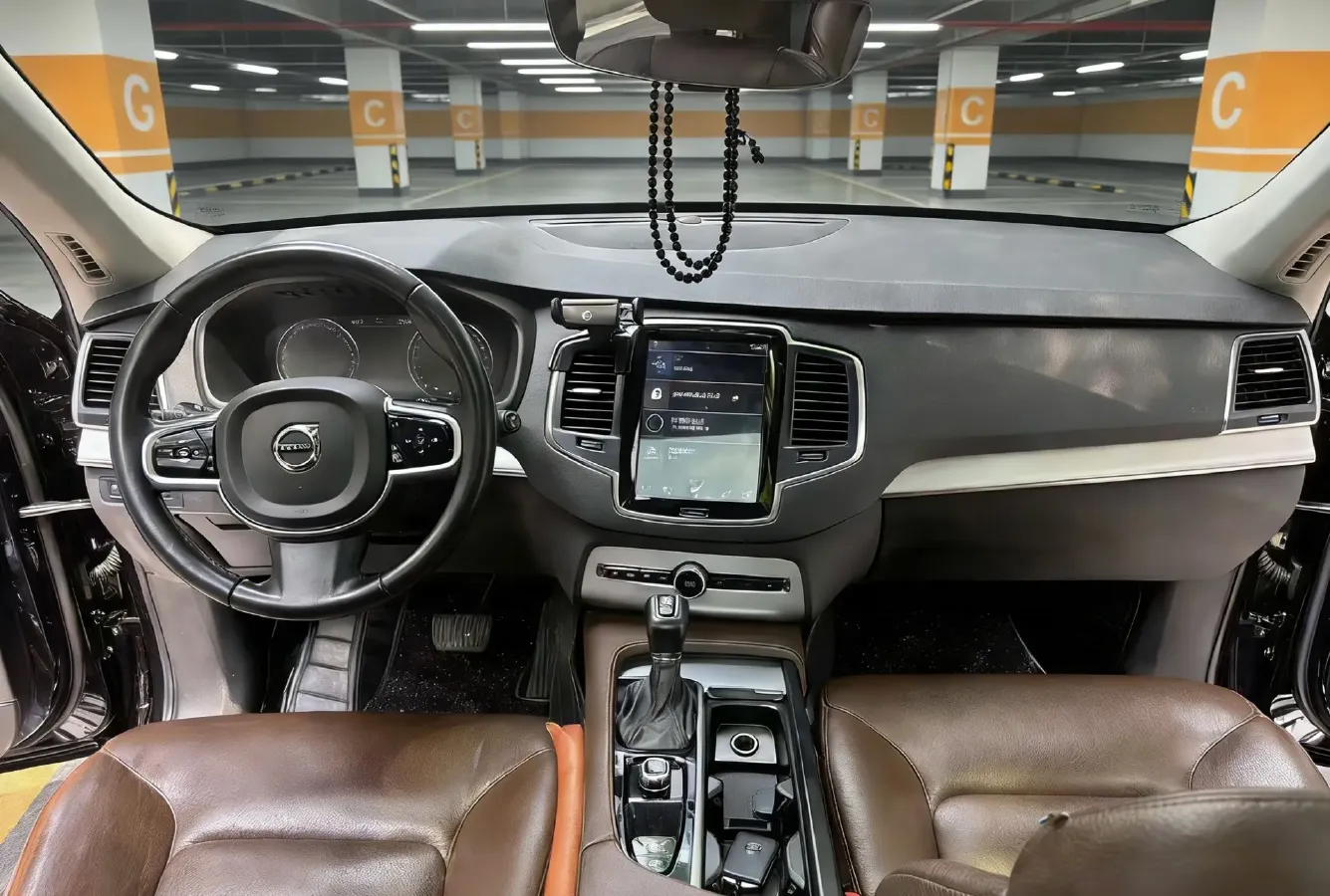 2019 Volvo XC90 2.0T 254HP L4 8AT,autocango,china used car exporter,china ev exporter,chinese used car exporter,chinese used ev exporter