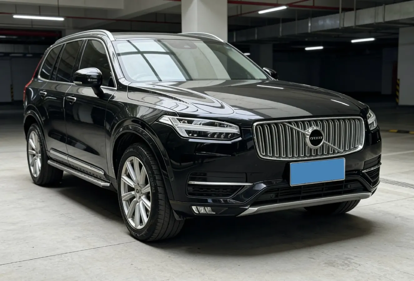2019 Volvo XC90 2.0T 254HP L4 8AT,autocango,china used car exporter,china ev exporter,chinese used car exporter,chinese used ev exporter