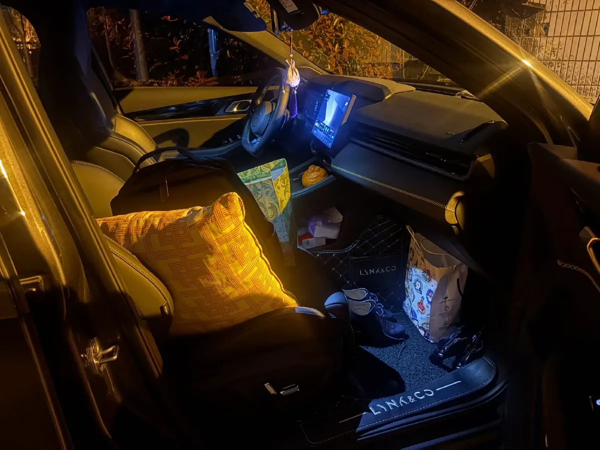 2023 LYNK&CO 03 2.0T 254HP L4 7DCT,autocango,china used car exporter,china ev exporter,chinese used car exporter,chinese used ev exporter