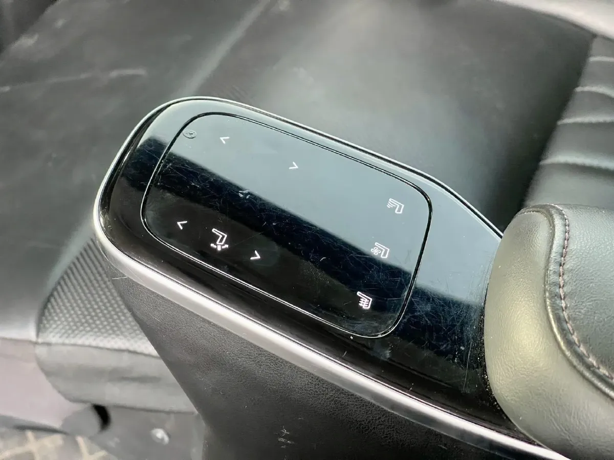 2023 GAC Trumpchi M8 2.0T 252HP L4 8AT,autocango,china used car exporter,china ev exporter,chinese used car exporter,chinese used ev exporter