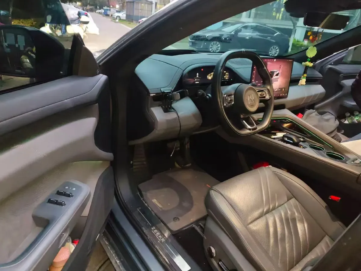 2024 Zeekr 001 BEV 100KWH,autocango,china used car exporter,china ev exporter,chinese used car exporter,chinese used ev exporter