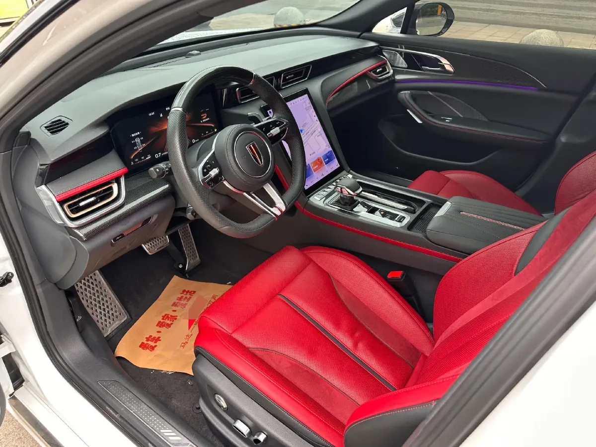 2023 HongQi H6 2.0T 252HP L4 8AT,autocango,china used car exporter,china ev exporter,chinese used car exporter,chinese used ev exporter