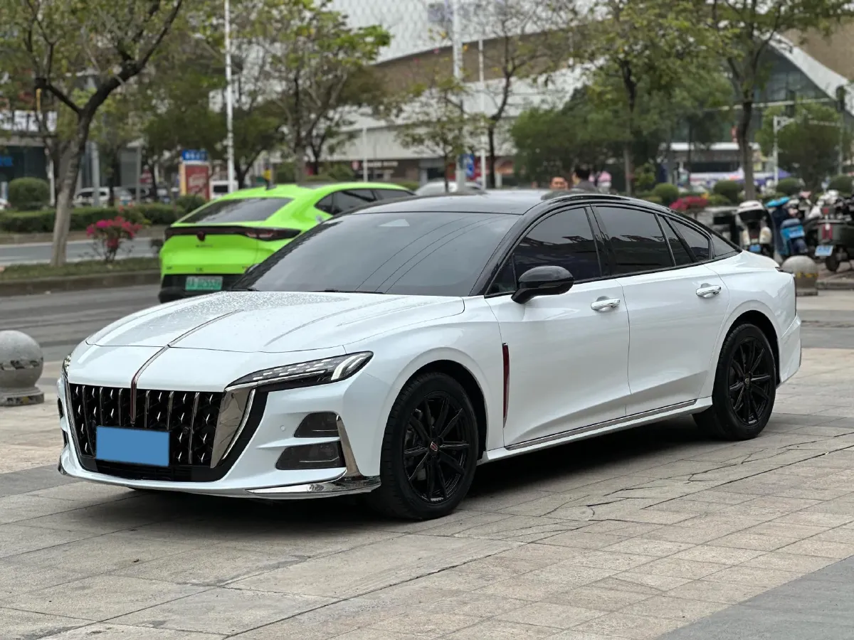 2023 HongQi H6 2.0T 252HP L4 8AT,autocango,china used car exporter,china ev exporter,chinese used car exporter,chinese used ev exporter